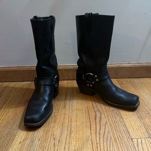 Frye Harness 12R